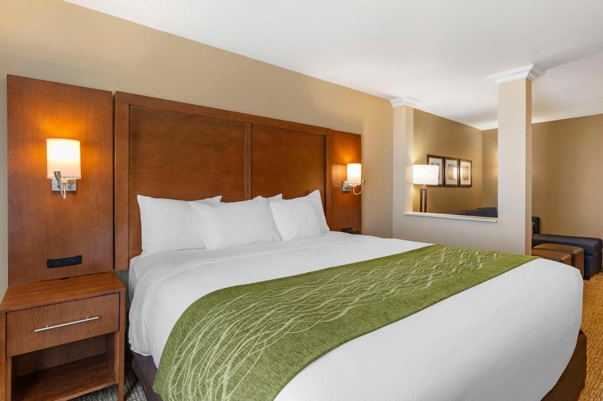 Comfort Suites Albuquerque Airport Buitenkant foto