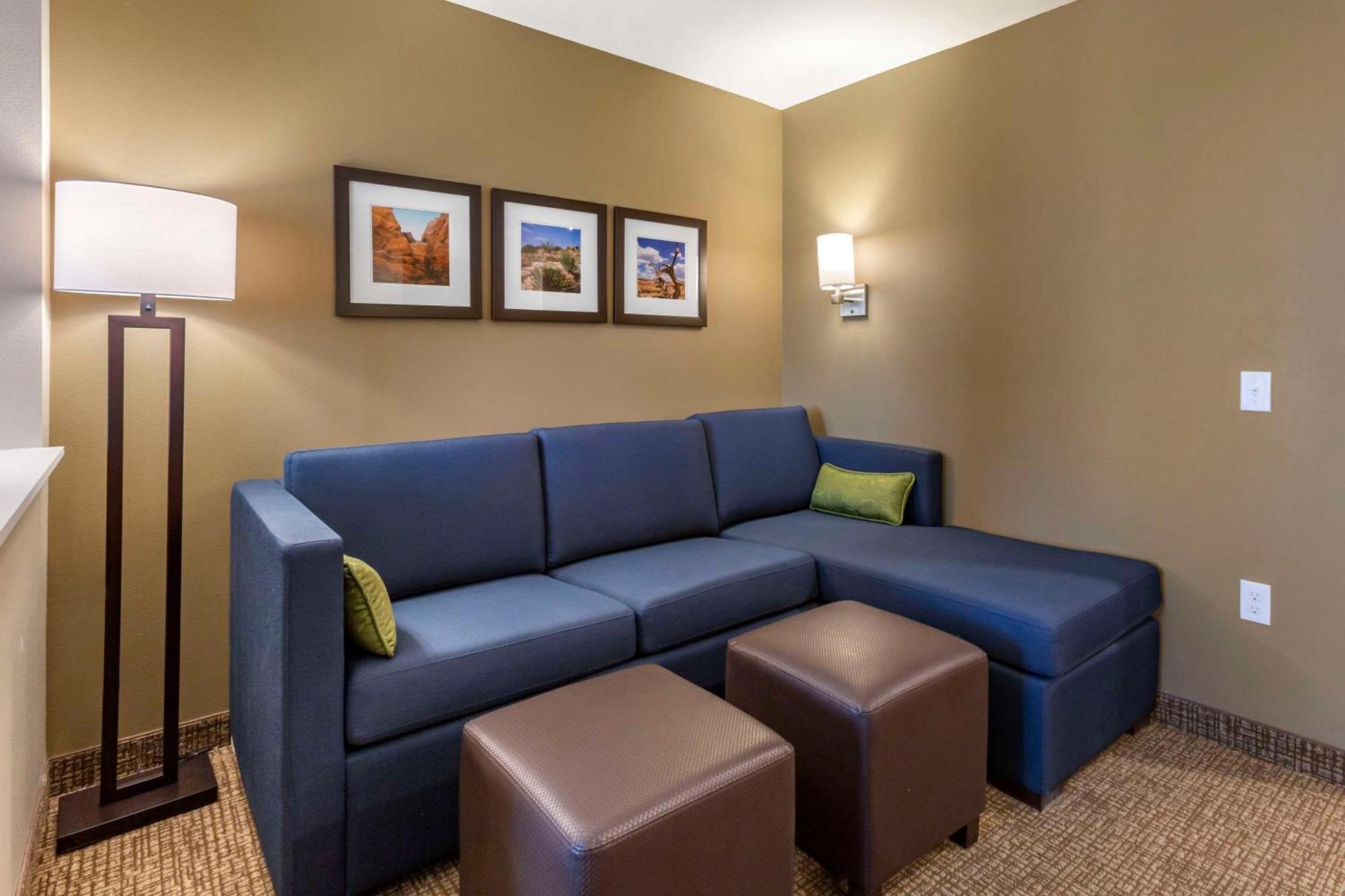 Comfort Suites Albuquerque Airport Buitenkant foto