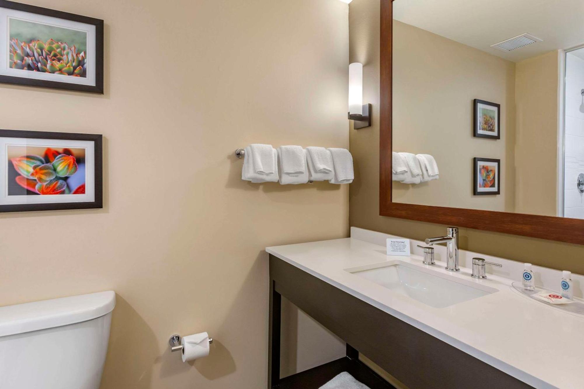 Comfort Suites Albuquerque Airport Buitenkant foto
