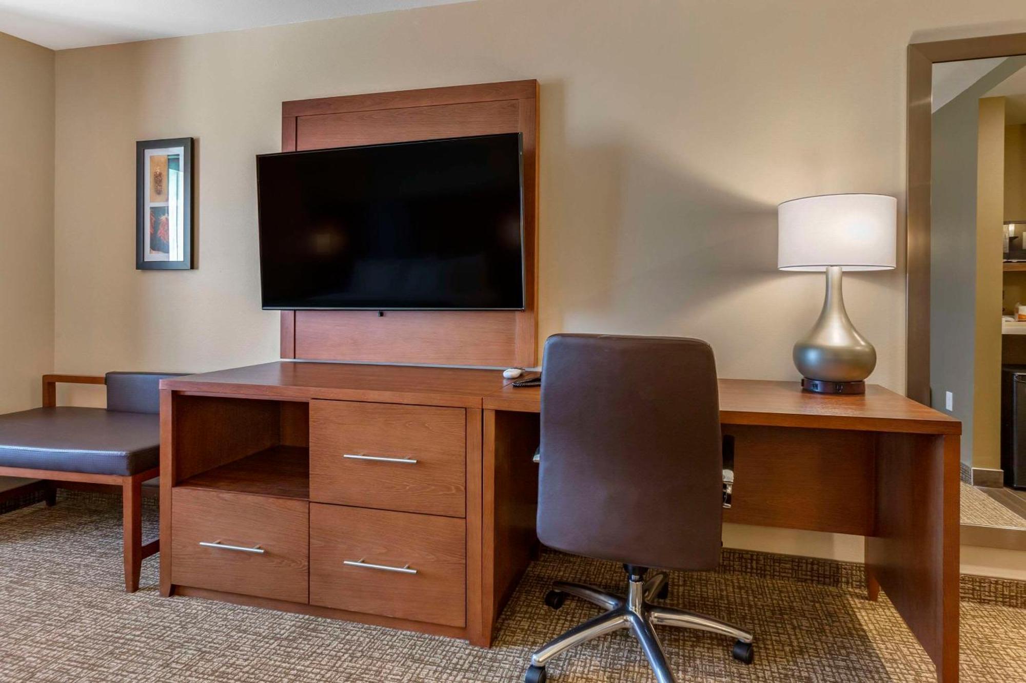 Comfort Suites Albuquerque Airport Buitenkant foto