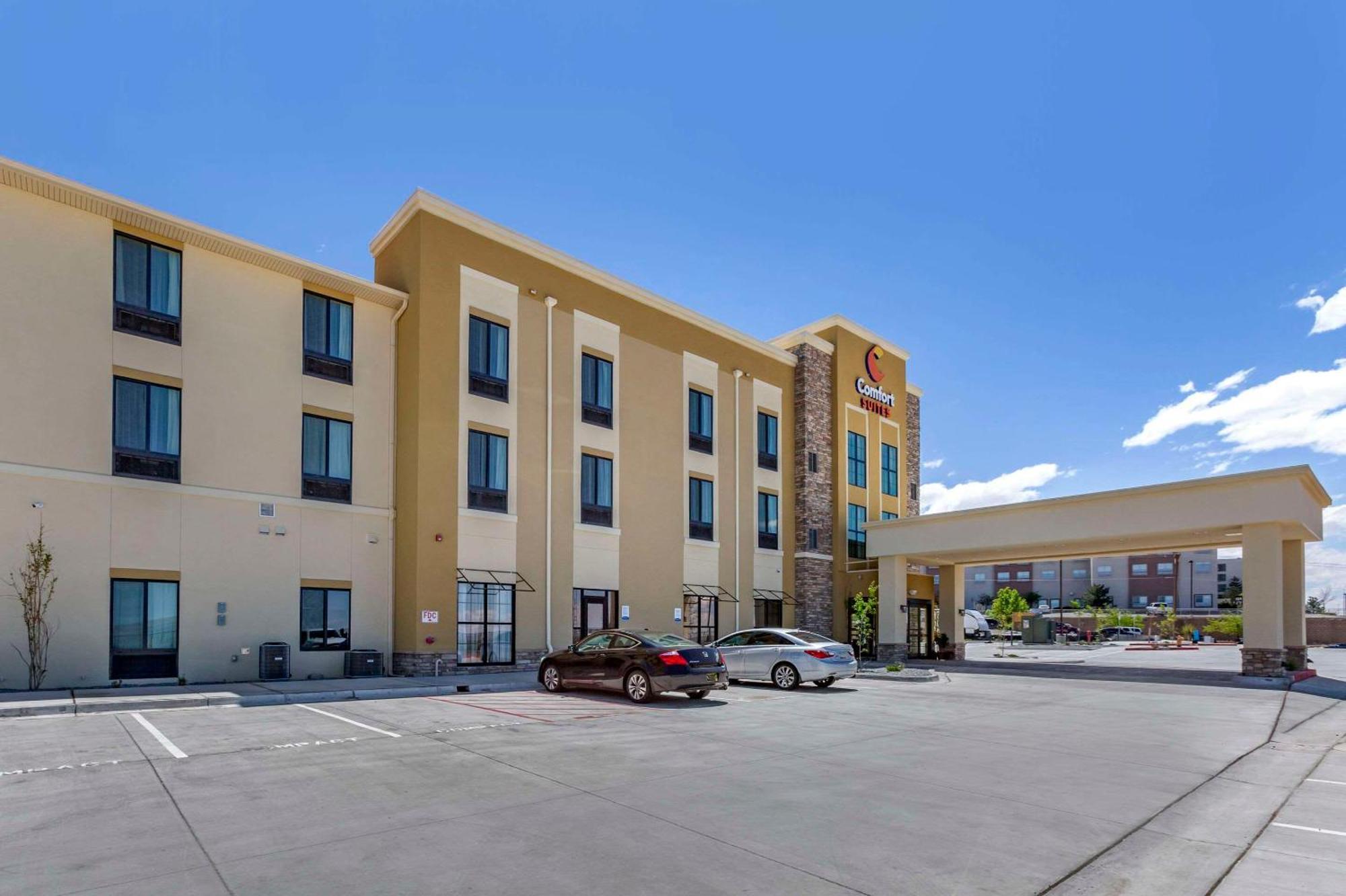 Comfort Suites Albuquerque Airport Buitenkant foto