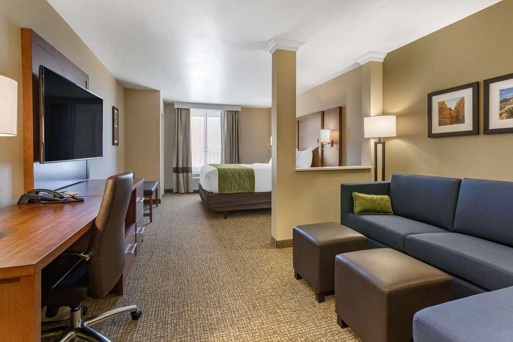 Comfort Suites Albuquerque Airport Kamer foto